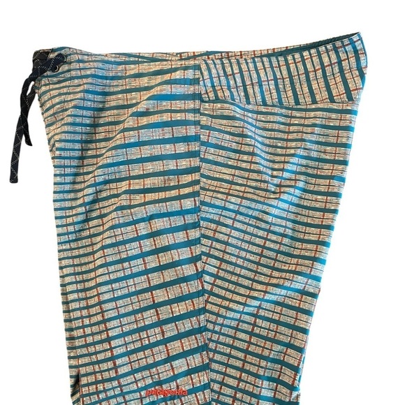 PATAGONIA MEN’S SWIM TRUNKS TEAL AND RUST ABSTRACT PATTERN SIZE 38 - Picture 10 of 12